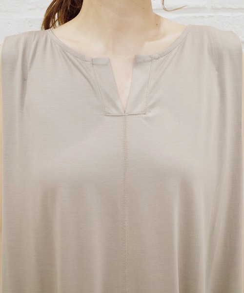 DouDou（ドゥドゥ）の「異素材切替フレアワンピース（ワンピース・レディース・ブラック/オフホワイト/グレイッシュベージュ・FREE）」の18枚目の写真