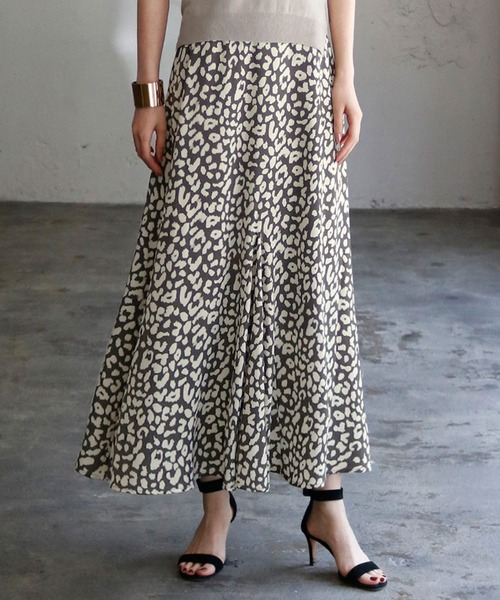 サテンマーメイドフレアロングスカート