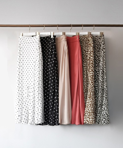 サテンマーメイドフレアロングスカート