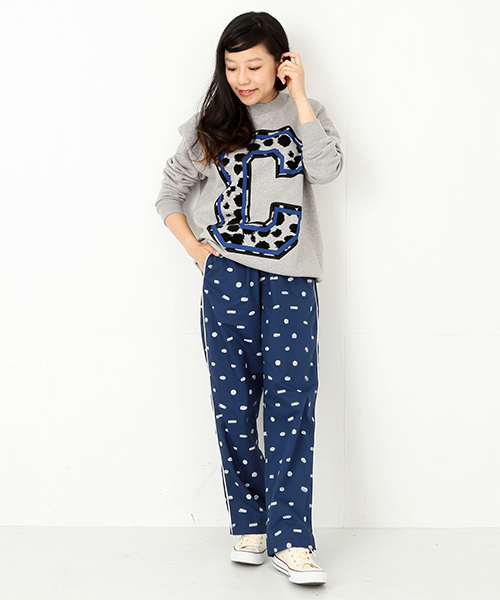 Ray BEAMS（レイビームス）の「etre cecile / Big C スウェット（スウェット・レディース・グレー・ONE SIZE）」の3枚目の写真