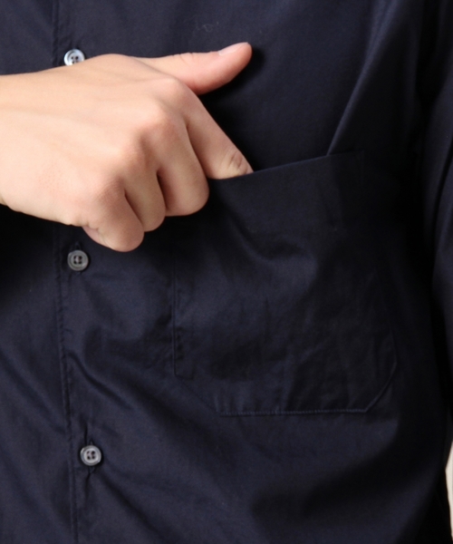 BEAUTY&YOUTH UNITED ARROWS（ビューティーアンドユースユナイテッドアローズ）の「BY ポプリン ノーカラー シャツ ◆（シャツ/ブラウス・メンズ・ホワイト/ネイビー・X-LARGE/LARGE/MEDIUM/SMALL）」の7枚目の写真