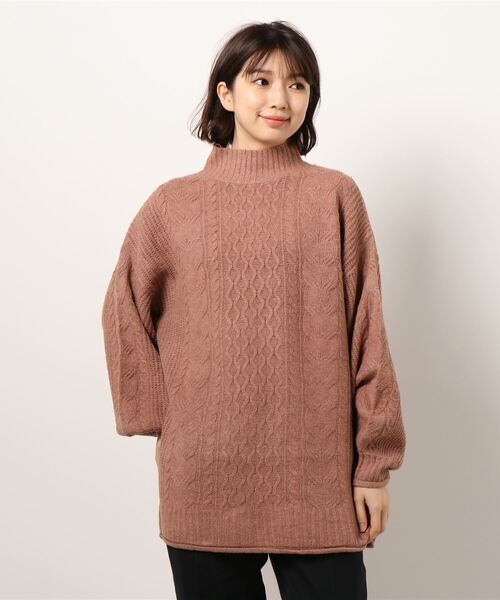 KOBE LETTUCE(コウベレタス)の「ビッグシルエットモックネックケーブルニットチュニック(ニット/セーター・レディース・モカ/オリーブ/ピンク・FREE)」の11枚目の写真