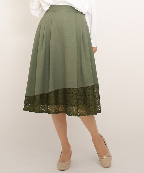 TRUDEA(トルディア)の「裾レースフレアスカート(スカート・レディース・カーキ/ネイビー/ベージュ・SMALL/LARGE/MEDIUM)」の3枚目の写真