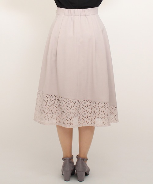 TRUDEA(トルディア)の「裾レースフレアスカート(スカート・レディース・カーキ/ネイビー/ベージュ・SMALL/LARGE/MEDIUM)」の6枚目の写真
