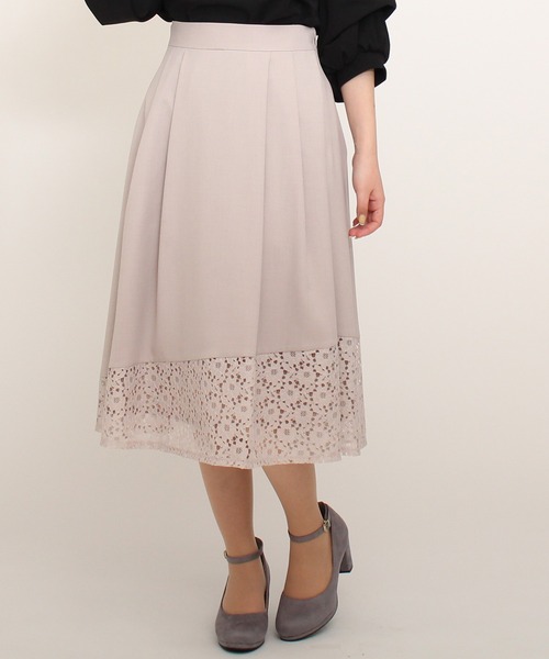 TRUDEA(トルディア)の「裾レースフレアスカート(スカート・レディース・カーキ/ネイビー/ベージュ・SMALL/LARGE/MEDIUM)」の7枚目の写真