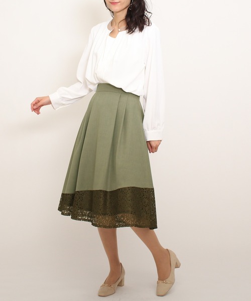TRUDEA(トルディア)の「裾レースフレアスカート(スカート・レディース・カーキ/ネイビー/ベージュ・SMALL/LARGE/MEDIUM)」の17枚目の写真