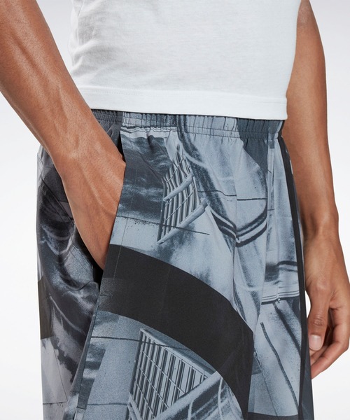 Reebok(リーボック)の「 オースティン II ショーツ / Austin II Shorts(その他パンツ・メンズ・ライトブルー/ブラック・SMALL/MEDIUM/LARGE/X-LARGE/XX-LARGE/X-SMALL)」の5枚目の写真