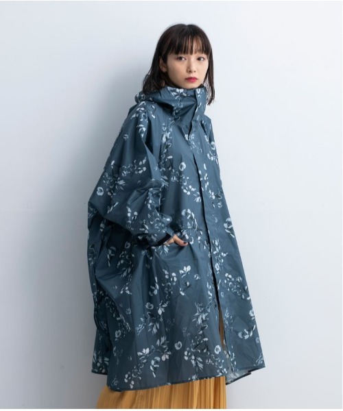 KiU（キウ）の「【KiU】NEW STANDARD RAIN PONCHO キウニュースタンダードレインポンチョ（レインコート/ポンチョ・レディース・ブラック/その他3/その他2/ベージュ/その他1/その他4/その他5/その他6/ミント/その他7/レッド/その他9/その他10/その他11/その他12/その他14/その他15/その他8/その他13/その他21/その他20/その他24/その他22/その他18/その他23/その他19/その他16/その他17/その他30/その他25/その他26/その他27/その他28/その他29/その他31/アーミー/ブラック系2/その他32/ネイビー系/ブルー系/ライトグレー系/ブラック系1・FREE）」の14枚目の写真