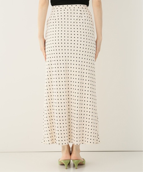 U by SPICK&SPAN(ユーバイスピックアンドスパン)の「≪追加≫サテンスカート 2◆(スカート・レディース・ホワイト・34/36/38)」の8枚目の写真