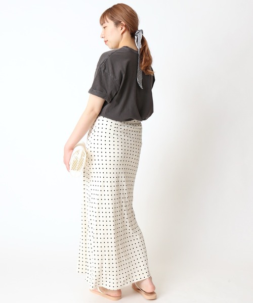 U by SPICK&SPAN(ユーバイスピックアンドスパン)の「≪追加≫サテンスカート 2◆(スカート・レディース・ホワイト・34/36/38)」の14枚目の写真