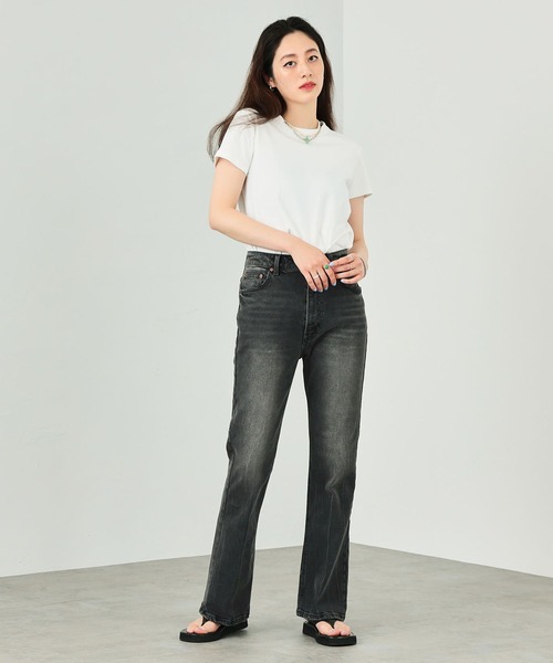 EDWIN（エドウィン）の「essentials ハイウエストヴィンテージフレアデニムパンツ（デニムパンツ・レディース・ブルー/ブラック系その他/ブルー系その他/ライトインディゴブルー/ブルー系その他2・SMALL/LARGE/MEDIUM/X-SMALL）」の18枚目の写真