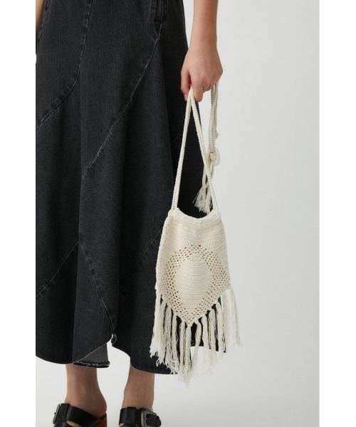 MOUSSY（マウジー）の「CROCHET FRINGE バッグ（ショルダーバッグ・レディース・ブラック/アイボリー/ライトパープル・FREE）」の2枚目の写真