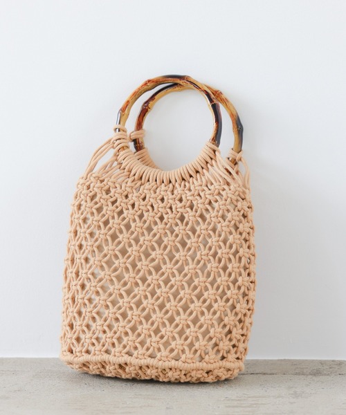 mysty woman（ミスティウーマン）の「ネットイン巾着バッグ 948430（ショルダーバッグ・レディース・ベージュ/オフホワイト・FREE）」の2枚目の写真