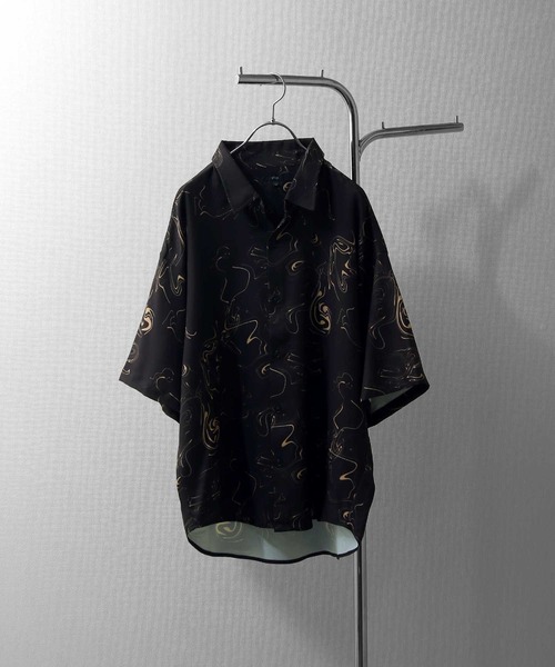 ZIP FIVE（ジップファイブ）の「総柄ドレープ半袖シャツ（シャツ/ブラウス・メンズ・ブラック/ブルー/アイボリー/レンガ/チャコール/ブラック系/ブラック系1/ブラウン系1/ベージュ系/ベージュ系1/ブルー系・MEDIUM/LARGE）」の4枚目の写真