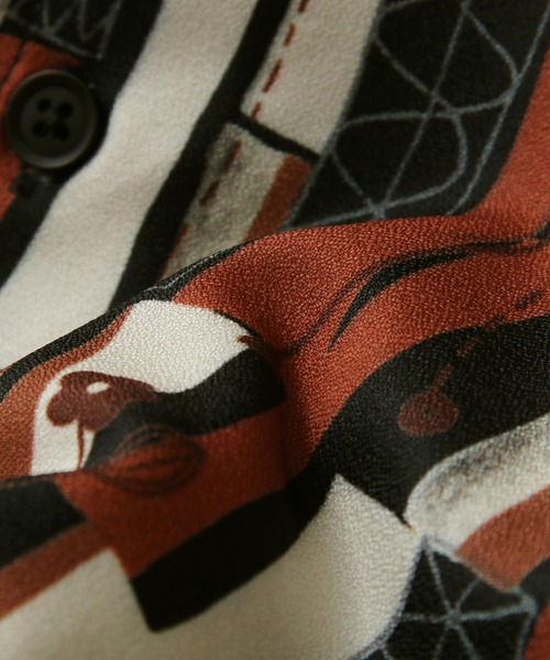 ZIP FIVE（ジップファイブ）の「総柄ドレープ半袖シャツ（シャツ/ブラウス・メンズ・ブラック/ブルー/アイボリー/レンガ/チャコール/ブラック系/ブラック系1/ブラウン系1/ベージュ系/ベージュ系1/ブルー系・MEDIUM/LARGE）」の17枚目の写真