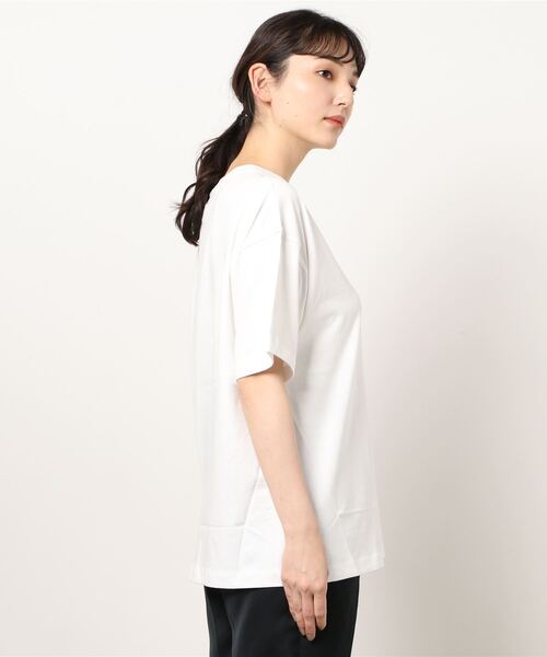 AMERICAN HOLIC(アメリカンホリック)の「BIG配色ステッチポケット付きカットプルオーバー *(Tシャツ/カットソー・レディース・ブルー/オフホワイト/チャコールグレー・FREE)」の4枚目の写真