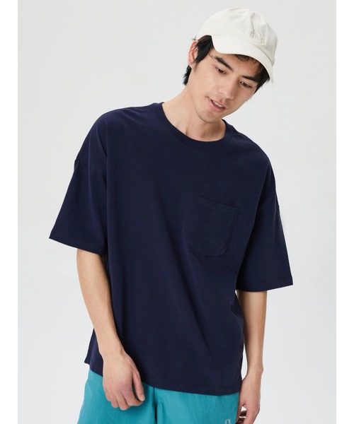 GAP（ギャップ）の「ベーシック 無地 ウルトラソフト 半袖Tシャツ（Tシャツ/カットソー・メンズ・ホワイト/ライトグレー/ネイビー/イエロー/ブラック/その他/ブルー系その他/オレンジ/ピンク/ターコイズブルー/ライトイエロー/コーラル/ベージュ・XS/S/M/L/XL/XXS）」の6枚目の写真