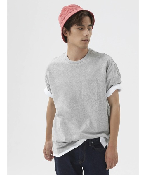 GAP（ギャップ）の「ベーシック 無地 ウルトラソフト 半袖Tシャツ（Tシャツ/カットソー・メンズ・ホワイト/ライトグレー/ネイビー/イエロー/ブラック/その他/ブルー系その他/オレンジ/ピンク/ターコイズブルー/ライトイエロー/コーラル/ベージュ・XS/S/M/L/XL/XXS）」の4枚目の写真
