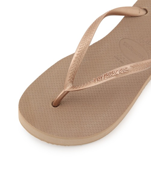 havaianas(ハワイアナス)の「【WEB限定】【havaianas】ハワイアナス SLIM FLATFORM(サンダル・レディース・ブラック/ゴールド系その他・23.0cm/24.0cm)」の7枚目の写真