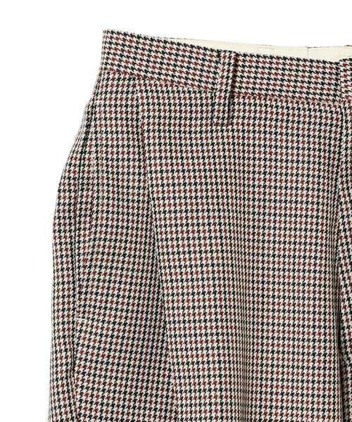 BEAMS BOY（ビームスボーイ）の「BEAMS BOY / ワンプリーツ ポリエステル テーパード パンツ（スラックス・レディース・ベージュ/ブラウン・1/0）」の13枚目の写真