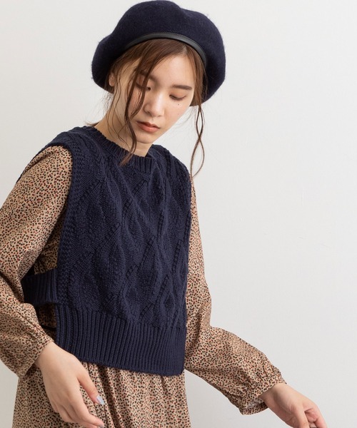 POU DOU DOU（プードゥドゥ）の「パイピングバスクベレー（ハンチング/ベレー帽・レディース・ブラック/ネイビー/キャメル・8）」の7枚目の写真