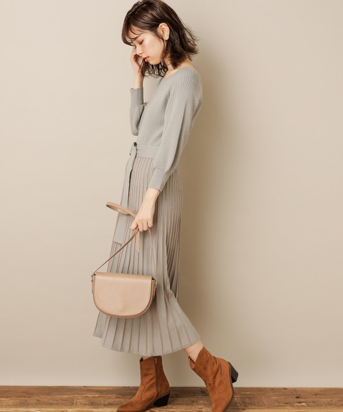 natural couture(ナチュラルクチュール)の「【WEB限定・大好評リバイバルアイテム】配色ニットプリーツワンピース(ワンピース・レディース・グレイッシュベージュ/ミント/ラベンダー/ブラック/ピンクベージュ・FREE)」の9枚目の写真