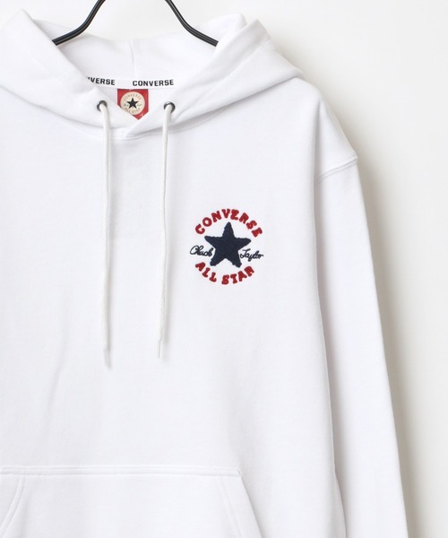 CONVERSE（コンバース）の「CONVERSE/コンバース ロゴ サガラ ワンポイント刺繍 スウェット レディース メンズ トレーナー パーカー（パーカー・メンズ・ホワイト/ブラック/グレー/ダークパープル/ブルーグリーン/ダークベージュ/ブルー系その他/ブラック系その他/ベージュ系その他/レッド系その他/ホワイト系その他/グレー系その他/ブルー系その他2/ピンク/ダークグリーン/サックスブルー/ベージュ系その他2/グリーン系その他/オートミール・LL/M/L）」の3枚目の写真