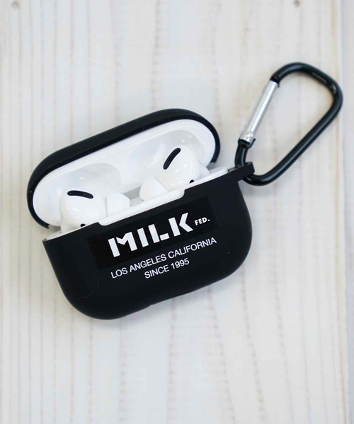 MILKFED.(ミルクフェド)の「AIRPODS PRO CASE(スマホグッズ・レディース・ホワイト/レッド/ライトパープル/ライトピンク/ブラック・ONE SIZE)」の3枚目の写真