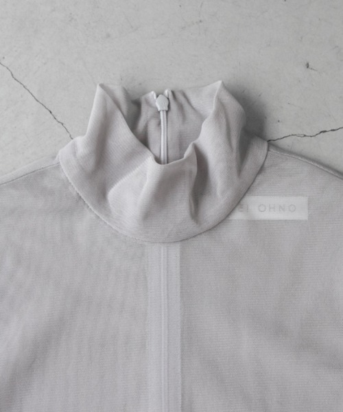 YOHEI OHNO（ヨウヘイオオノ）の「YOHEI OHNO mesh top（Tシャツ/カットソー・レディース・ライトグレー・フリー）」の7枚目の写真