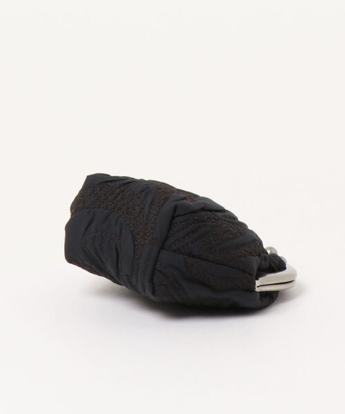 Hender Scheme(エンダースキーマ)の「snap pouch quilting(ショルダーバッグ・メンズ・ブラック/ベージュ/カーキ・FREE)」の5枚目の写真