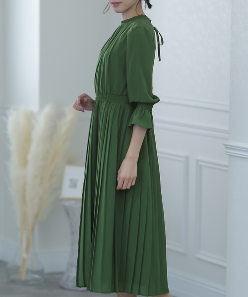 PourVous(プールヴー)の「ミモレ 半端丈&七分袖 フォーマル フリルネック 大きいサイズ 結婚式 パーティー ドレス オケージョンドレス お呼ばれ 二次会 成人式 (ドレス・レディース・ネイビー/グリーン/ボルドー/キャメル・M)」の8枚目の写真