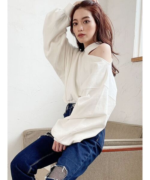 GYDA（ジェイダ）の「カットデザインraised back TOPS（Tシャツ/カットソー・レディース・オフホワイト/ブラック/ベージュ・FREE）」の9枚目の写真