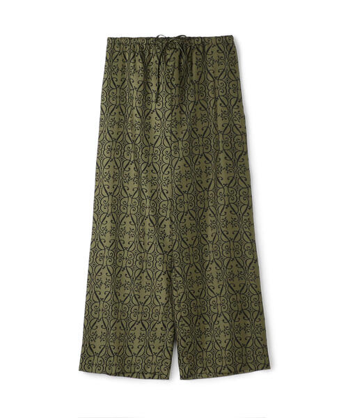 SOULEIADO（ソレイアード）の「シルクプリント シャンブルパンツ（その他パンツ・レディース・グレー系その他/グリーン系その他3/グリーン系その他2/ブラック系その他/ブルー系その他4・34/36）」の4枚目の写真