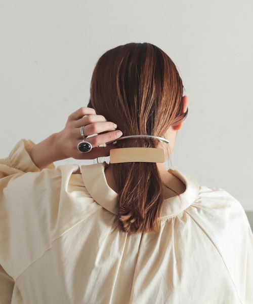 rapiecage（ラピエサージュ）の「ワイドプレートバレッタ（バレッタ/ヘアクリップ・レディース・シルバー/ゴールド・FREE）」の8枚目の写真