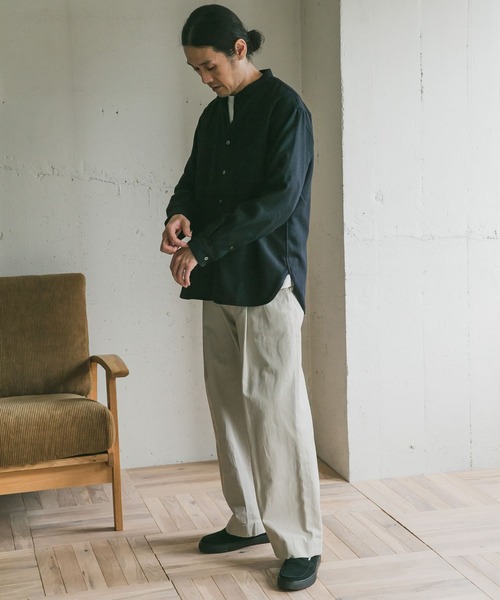 URBAN RESEARCH DOORS（アーバンリサーチドアーズ）の「フラノバンドカラーシャツ（シャツ/ブラウス・メンズ・ブラウン/ネイビー/チャコールグレー・40/38）」の18枚目の写真