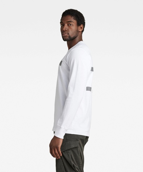 G-STAR(ジースター)の「LIGHTWEIGHT BACK TAPE SWEATER/ロンT(Tシャツ/カットソー・メンズ・ホワイト/ベージュ系その他・SMALL/MEDIUM/LARGE/X-LARGE/X-SMALL)」の3枚目の写真