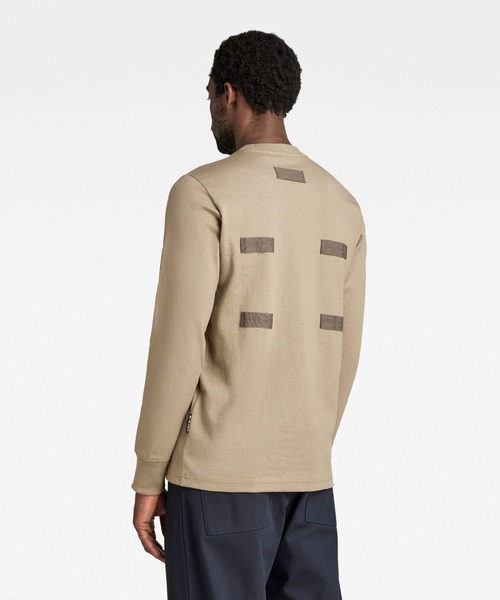 G-STAR(ジースター)の「LIGHTWEIGHT BACK TAPE SWEATER/ロンT(Tシャツ/カットソー・メンズ・ホワイト/ベージュ系その他・SMALL/MEDIUM/LARGE/X-LARGE/X-SMALL)」の14枚目の写真