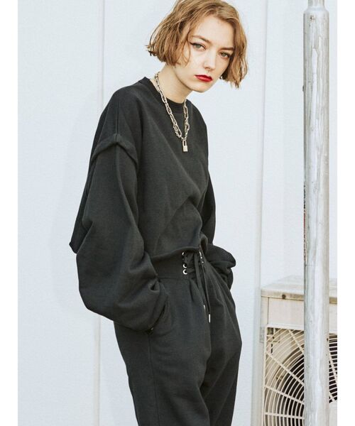 jouetie（ジュエティ）の「ショルダータックプルオーバー【セットアップ対応】（Tシャツ/カットソー・レディース・ブラック/グレー/グリーン・MEDIUM）」の8枚目の写真