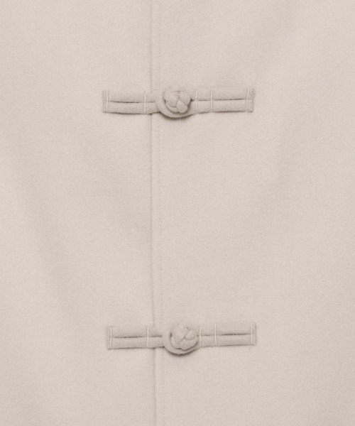 LOWRYS FARM(ローリーズファーム)の「ウールライクチャイナジャケット 257087(ノーカラージャケット・メンズ・アイボリー/チャコールグレー・MEDIUM/LARGE)」の4枚目の写真