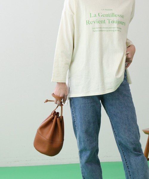 frames RAY CASSIN（フレームスレイカズン）の「WEB限定 前後差ロゴプリントロンT（Tシャツ/カットソー・レディース・キナリ/オフホワイト・FREE）」の22枚目の写真