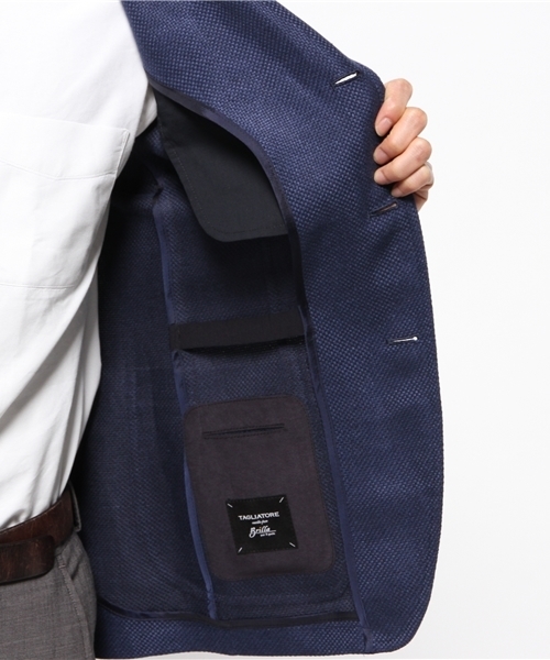 TAGLIATORE（タリアトーレ）の「TAGLIATORE / “TORNEO 3B” リネン × シルク ホップサック（テーラードジャケット・メンズ・インディゴブルー・42/44/46/48）」の3枚目の写真