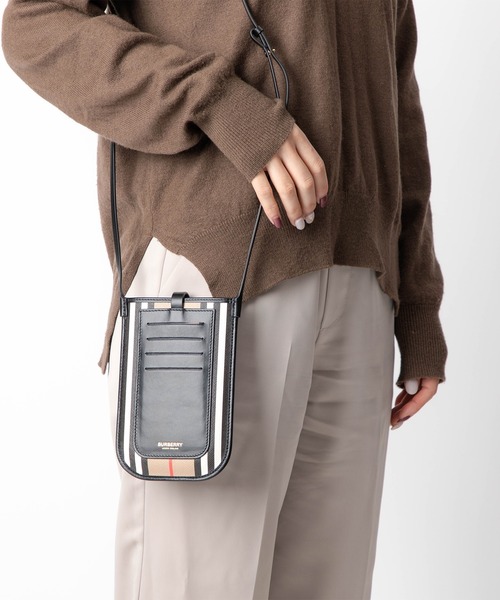 ECHELLE Liberte（エシェルリベルテ）の「BURBERRY バーバリー フォンケース ショルダーバッグ（ショルダーバッグ・レディース・オフホワイト/ベージュ・FREE）」の10枚目の写真