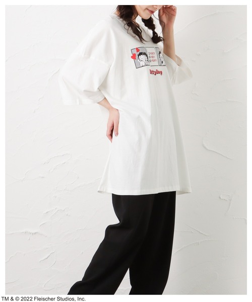 Mac-House(マックハウス)の「Betty Boop プリントビッグシルエットTシャツ(Tシャツ/カットソー・レディース・ホワイト/パープル/グレー・フリー)」の6枚目の写真