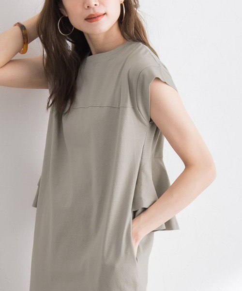 バックフリルワンピース