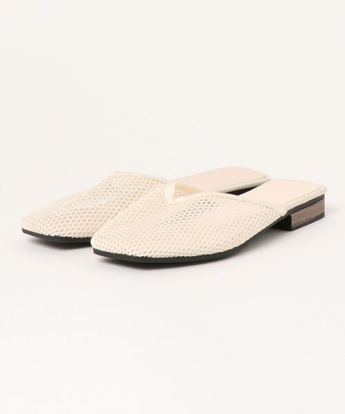 Riberry（リベリー）の「スクエアメッシュスリッパサンダル（サンダル・レディース・ホワイト/ブラック・MEDIUM/LARGE）」の3枚目の写真