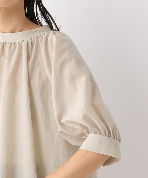 LEPSIM（レプシィム）の「パフスリーブチュニック　279705（シャツ/ブラウス・レディース・ネイビー/イエロー/グレイッシュベージュ・MEDIUM/LARGE）」の13枚目の写真