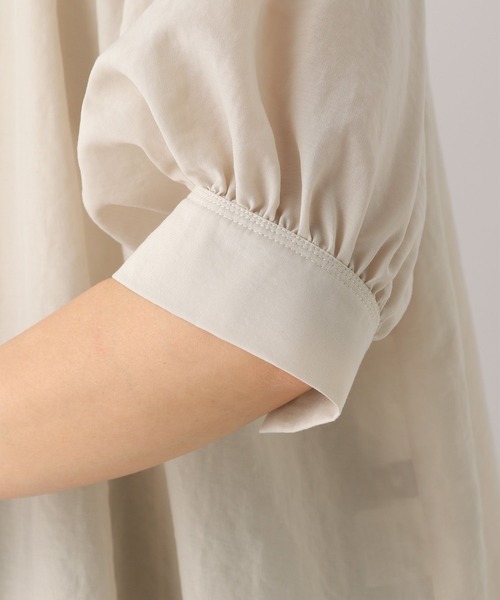 LEPSIM（レプシィム）の「パフスリーブチュニック　279705（シャツ/ブラウス・レディース・ネイビー/イエロー/グレイッシュベージュ・MEDIUM/LARGE）」の14枚目の写真