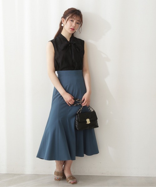 PROPORTION BODY DRESSING（プロポーションボディドレッシング）の「トライアングルフレアースカート / 1212220503（スカート・レディース・グリーン/オレンジ/ブルー・SMALL/MEDIUM）」の6枚目の写真