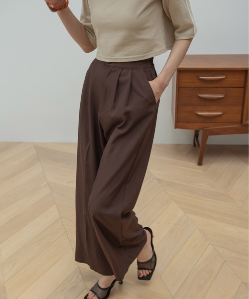 HANNE(アン)の「ヘムディティールパンツ(スラックス・レディース・ブラック/ブラウン・フリー)」の4枚目の写真