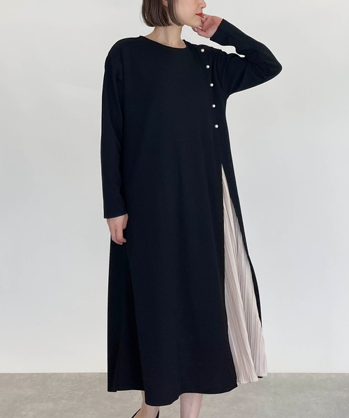 PICCIN（ピッチン）の「サイドプリーツパールワンピース（ワンピース・レディース・ブラック/モカ・M/L）」の3枚目の写真